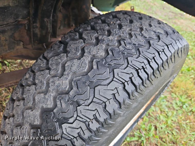 image for item EB8372 1974 Toyota  FJ 40 Land Cruiser SUV