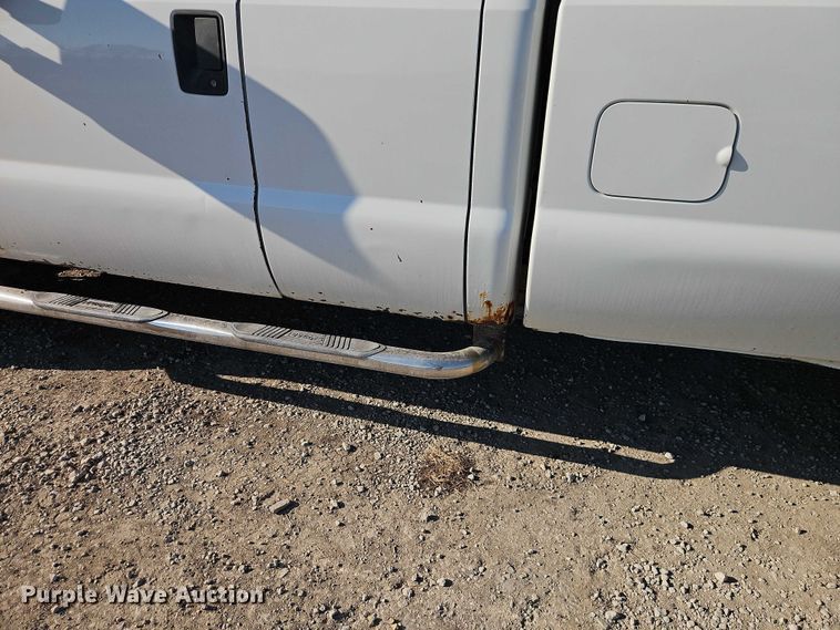 image for item EB8392 2014 Ford F250 Super Duty Ext. Cab pickup truck