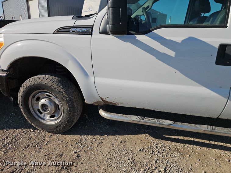 image for item EB8392 2014 Ford F250 Super Duty Ext. Cab pickup truck