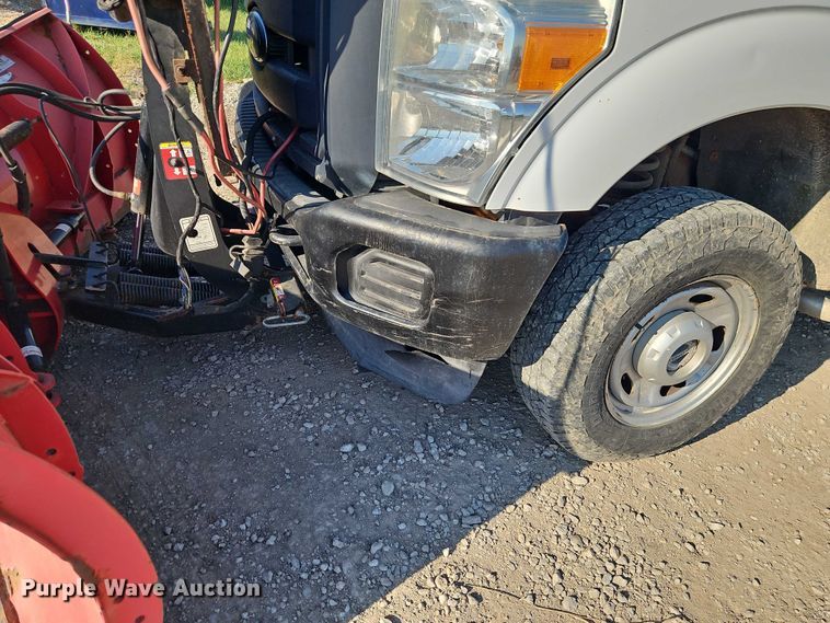 image for item EB8392 2014 Ford F250 Super Duty Ext. Cab pickup truck