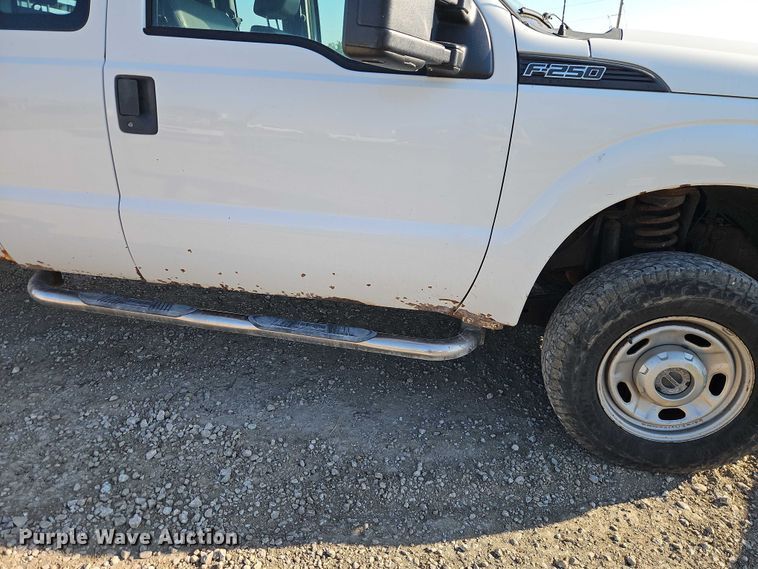 image for item EB8392 2014 Ford F250 Super Duty Ext. Cab pickup truck