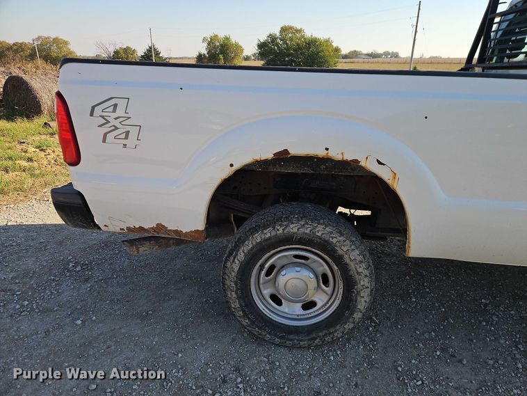 image for item EB8392 2014 Ford F250 Super Duty Ext. Cab pickup truck