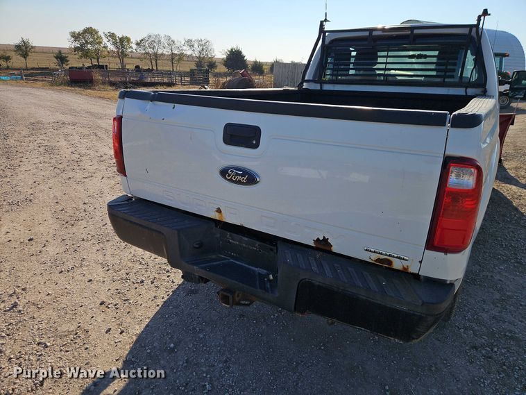 image for item EB8392 2014 Ford F250 Super Duty Ext. Cab pickup truck