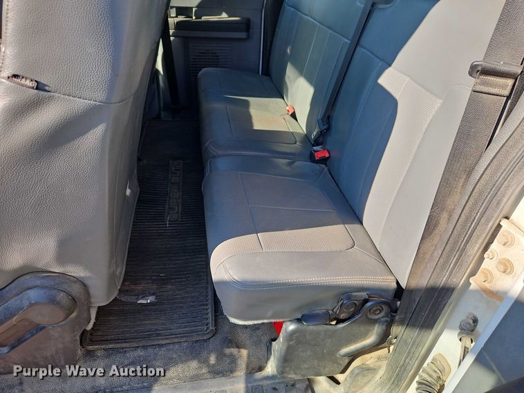 image for item EB8392 2014 Ford F250 Super Duty Ext. Cab pickup truck