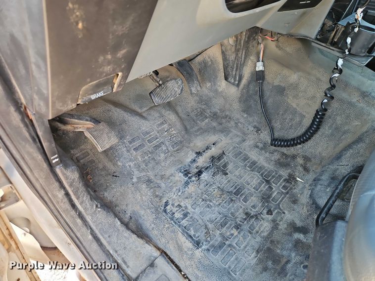 image for item EB8392 2014 Ford F250 Super Duty Ext. Cab pickup truck