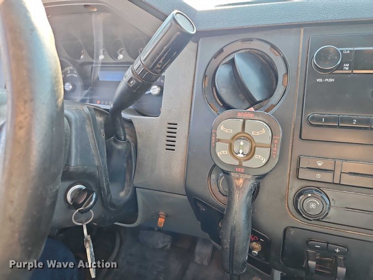 image for item EB8392 2014 Ford F250 Super Duty Ext. Cab pickup truck