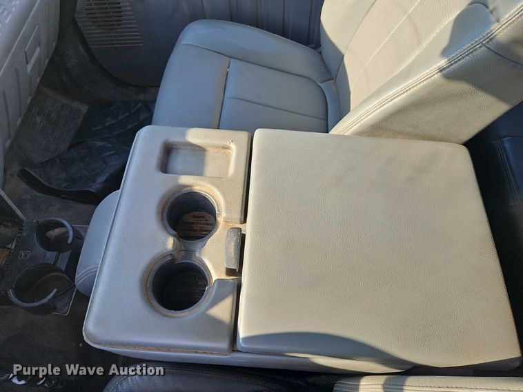 image for item EB8392 2014 Ford F250 Super Duty Ext. Cab pickup truck