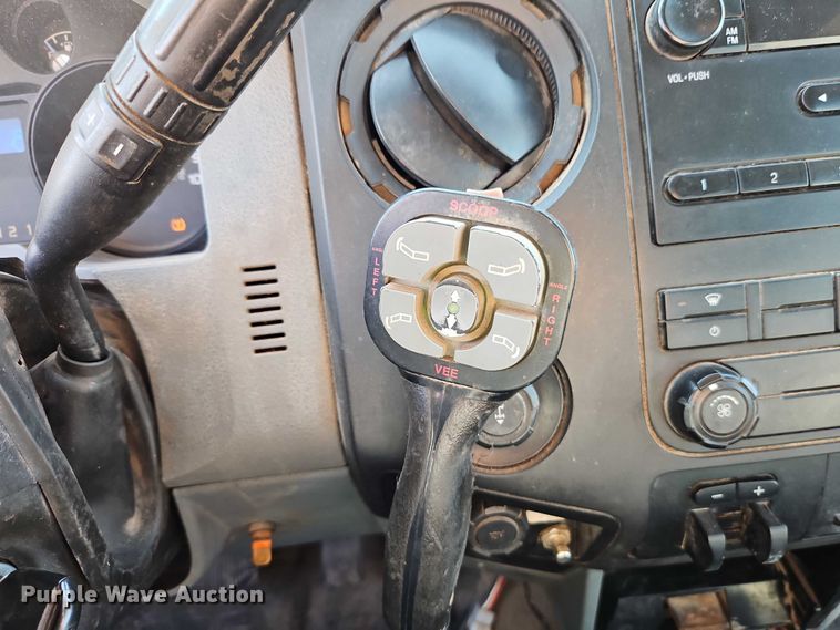 image for item EB8392 2014 Ford F250 Super Duty Ext. Cab pickup truck