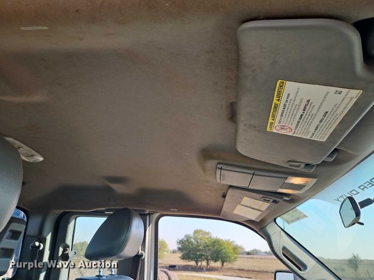 image for item EB8392 2014 Ford F250 Super Duty Ext. Cab pickup truck