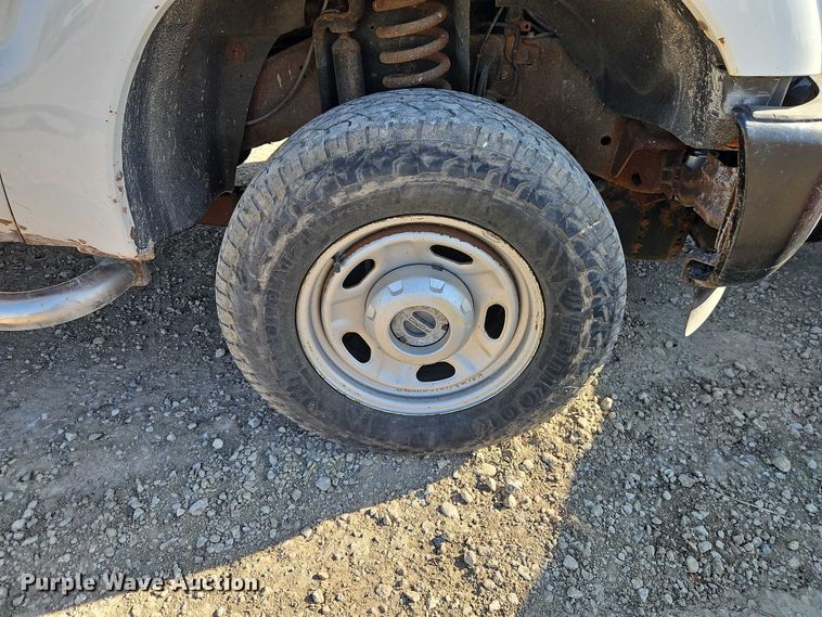 image for item EB8392 2014 Ford F250 Super Duty Ext. Cab pickup truck