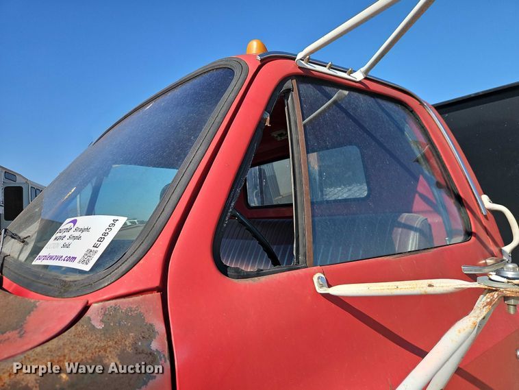 image for item EB8394 1986 GMC C6 dump flatbed truck