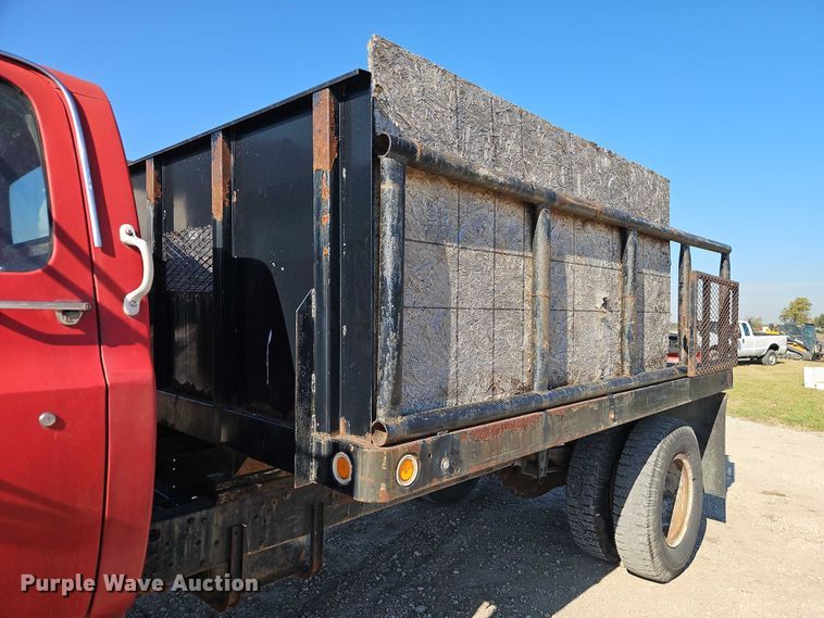 image for item EB8394 1986 GMC C6 dump flatbed truck