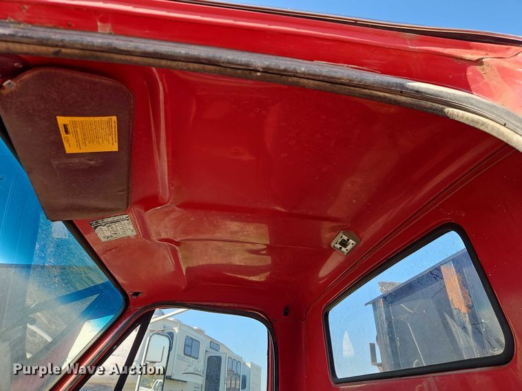 image for item EB8394 1986 GMC C6 dump flatbed truck