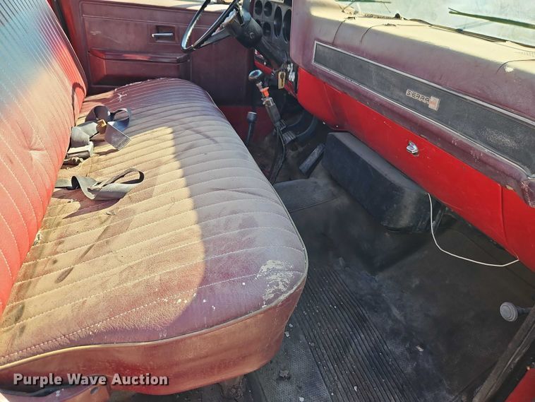 image for item EB8394 1986 GMC C6 dump flatbed truck