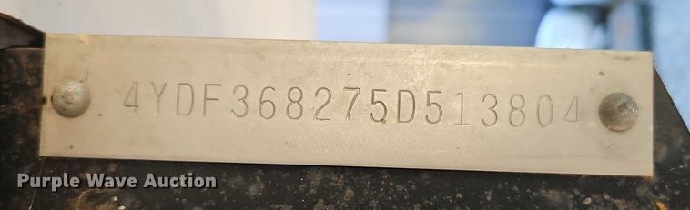 image for item EB8395 2005 Montana camper