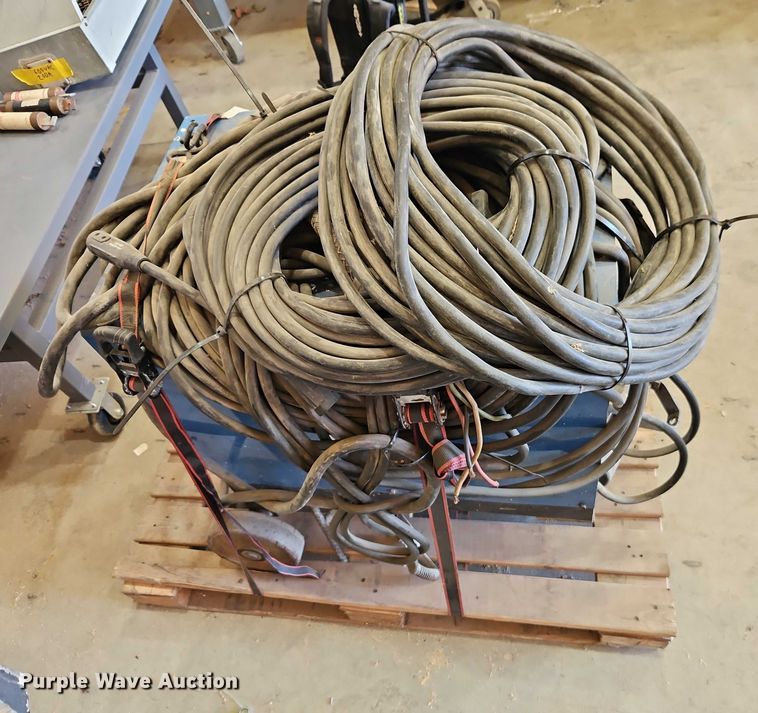 image for item EB8409 Miller Dialarc 250 welder