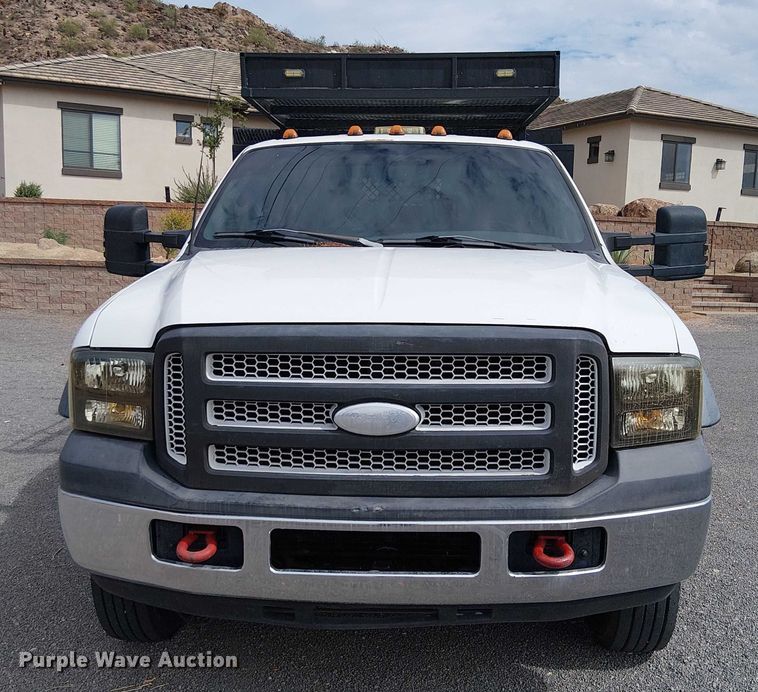 image for item EC1230 2003 Ford F450 flatbed truck