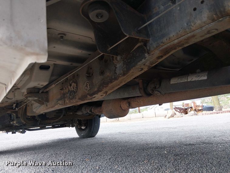 image for item EC1230 2003 Ford F450 flatbed truck