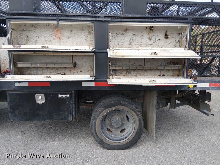 image for item EC1230 2003 Ford F450 flatbed truck