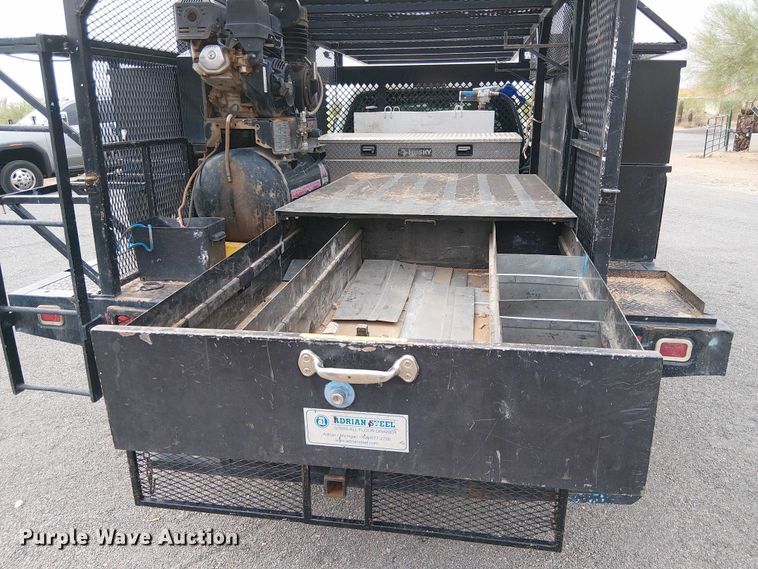 image for item EC1230 2003 Ford F450 flatbed truck