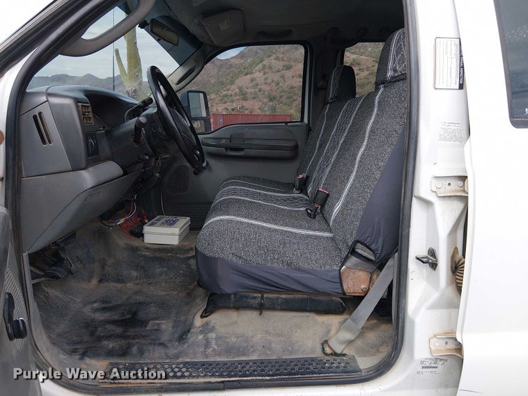 image for item EC1230 2003 Ford F450 flatbed truck