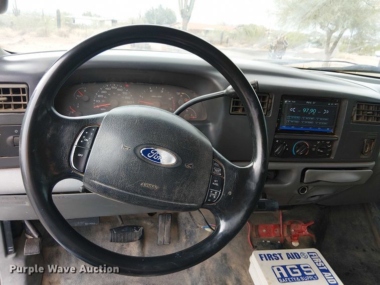 image for item EC1230 2003 Ford F450 flatbed truck