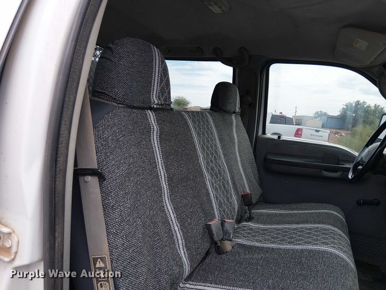 image for item EC1230 2003 Ford F450 flatbed truck