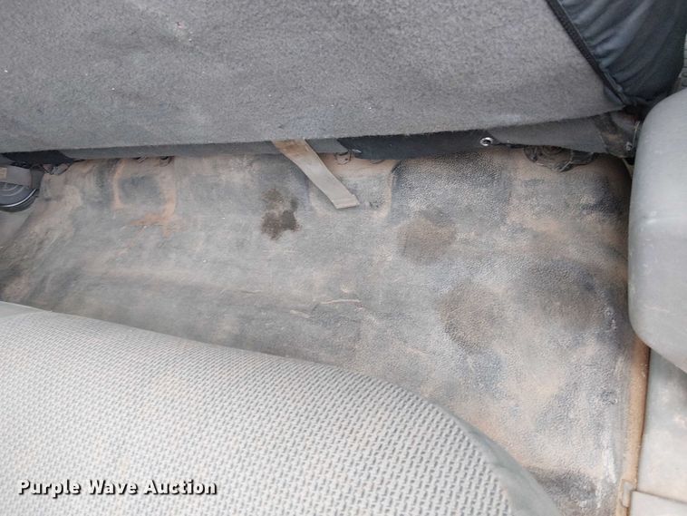 image for item EC1230 2003 Ford F450 flatbed truck