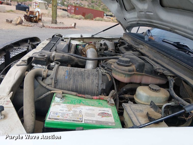 image for item EC1230 2003 Ford F450 flatbed truck