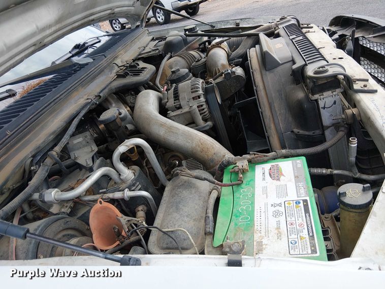 image for item EC1230 2003 Ford F450 flatbed truck