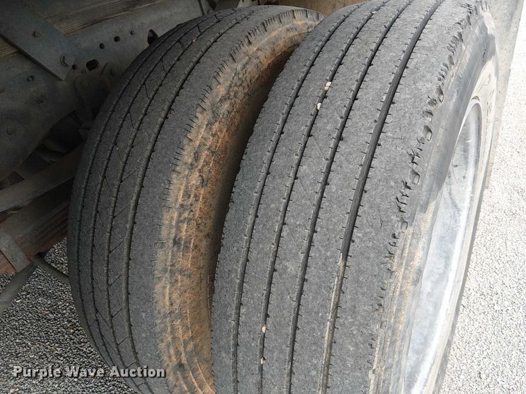 image for item EC1230 2003 Ford F450 flatbed truck