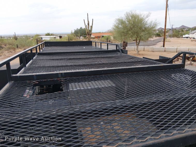 image for item EC1230 2003 Ford F450 flatbed truck
