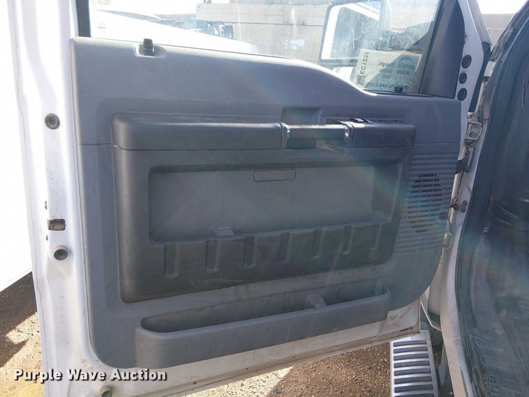 image for item EC1231 2014 Ford F250 Super Duty pickup truck