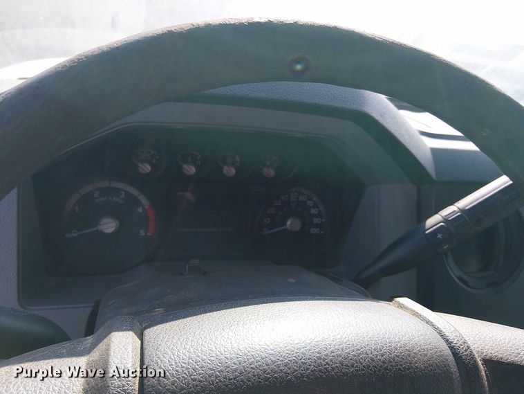 image for item EC1231 2014 Ford F250 Super Duty pickup truck