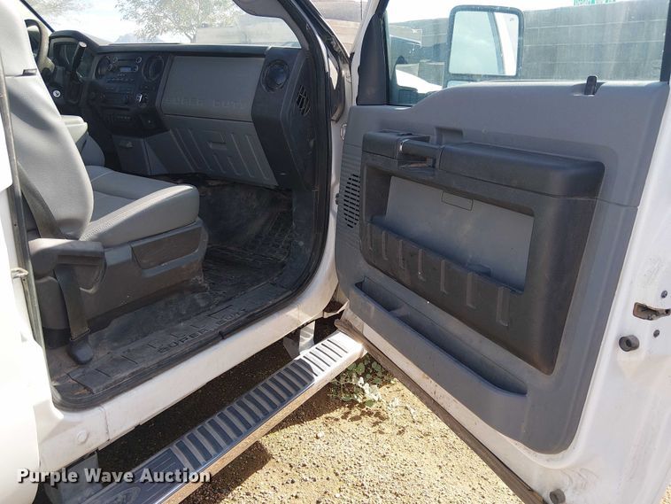 image for item EC1231 2014 Ford F250 Super Duty pickup truck