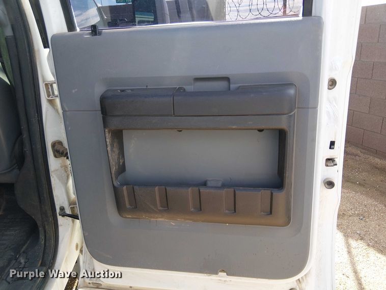 image for item EC1231 2014 Ford F250 Super Duty pickup truck