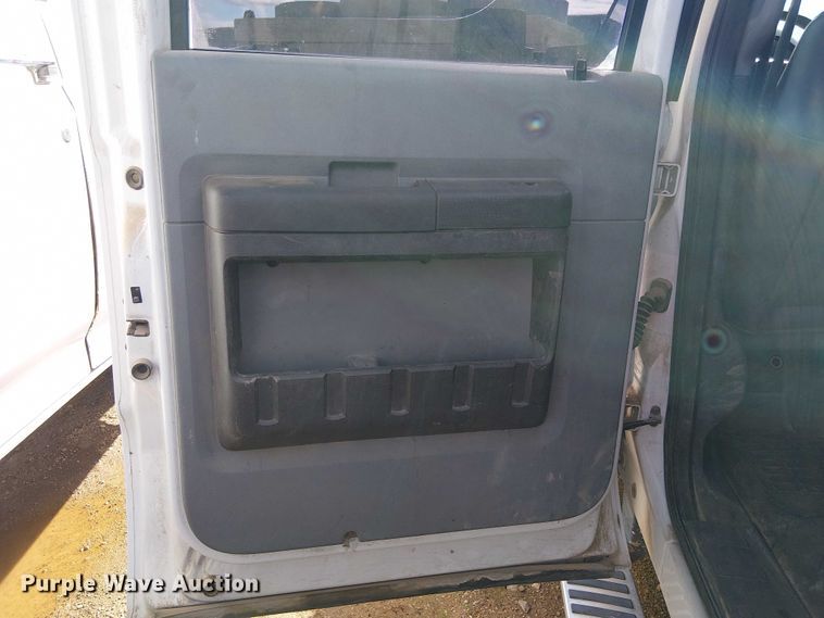 image for item EC1231 2014 Ford F250 Super Duty pickup truck