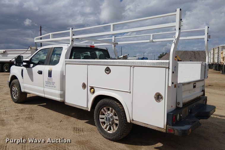 image for item EC1234 2018 Ford F250 Super Duty SuperCab utility bed pickup truck
