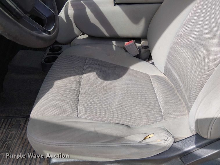 image for item EC1234 2018 Ford F250 Super Duty SuperCab utility bed pickup truck