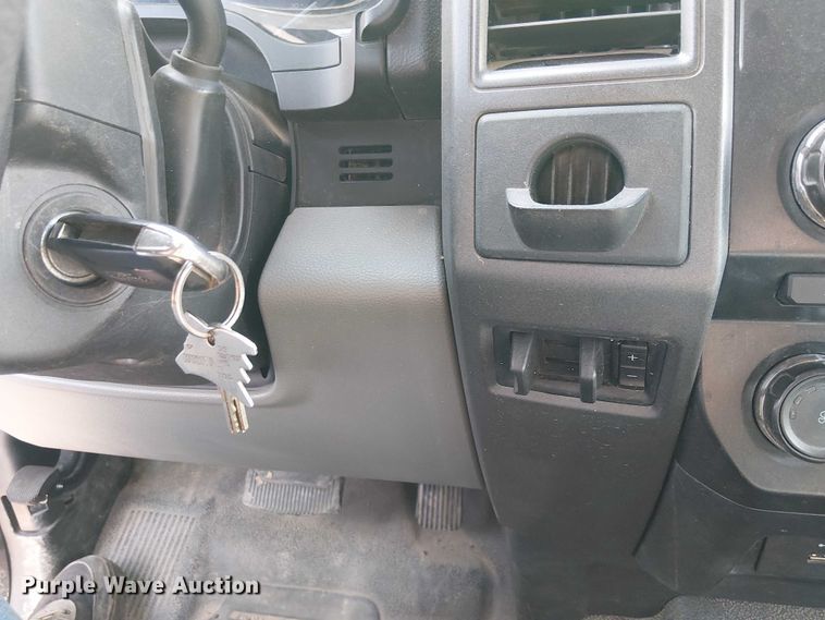 image for item EC1234 2018 Ford F250 Super Duty SuperCab utility bed pickup truck