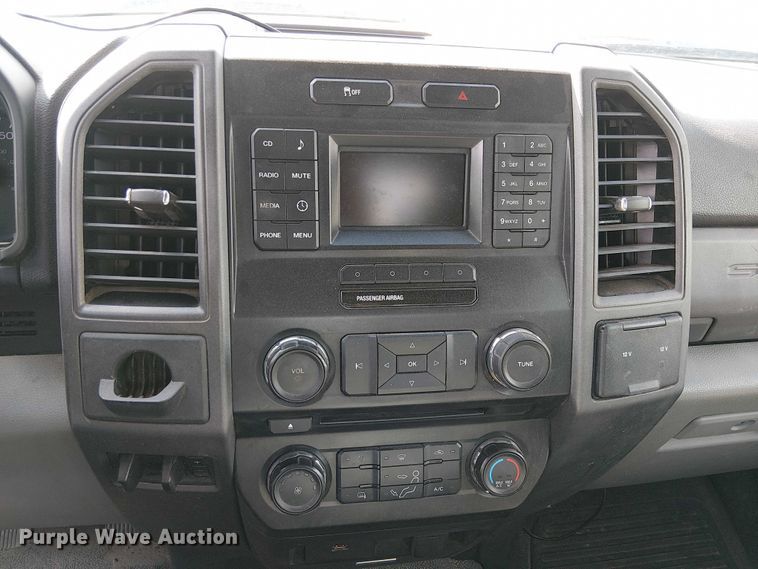 image for item EC1234 2018 Ford F250 Super Duty SuperCab utility bed pickup truck