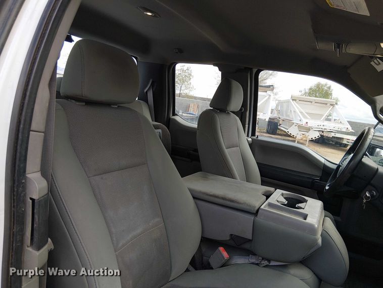 image for item EC1234 2018 Ford F250 Super Duty SuperCab utility bed pickup truck