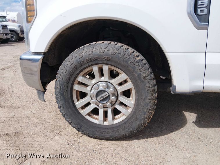 image for item EC1234 2018 Ford F250 Super Duty SuperCab utility bed pickup truck