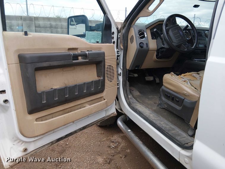 image for item EC1235 2012 Ford F250 Super Duty Crew Cab pickup truck