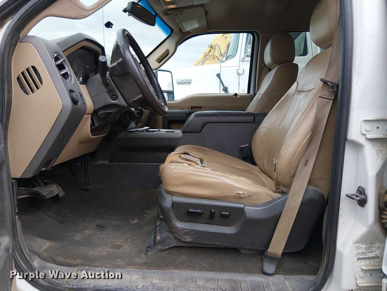 image for item EC1235 2012 Ford F250 Super Duty Crew Cab pickup truck