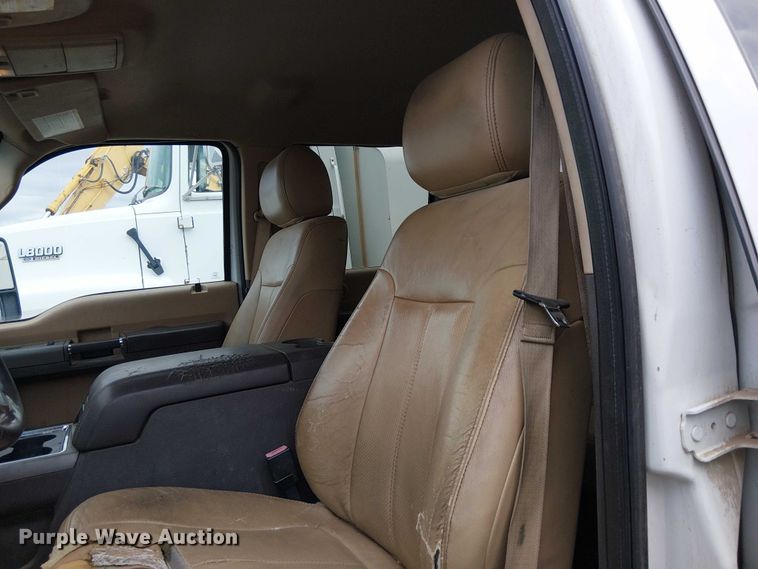 image for item EC1235 2012 Ford F250 Super Duty Crew Cab pickup truck