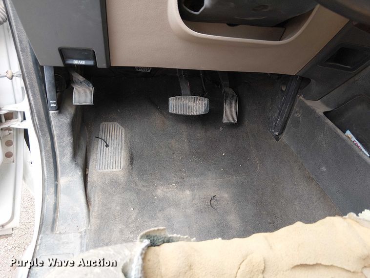 image for item EC1235 2012 Ford F250 Super Duty Crew Cab pickup truck