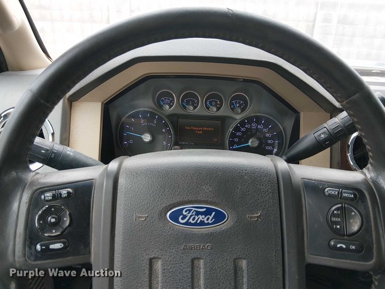 image for item EC1235 2012 Ford F250 Super Duty Crew Cab pickup truck