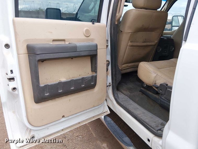 image for item EC1235 2012 Ford F250 Super Duty Crew Cab pickup truck