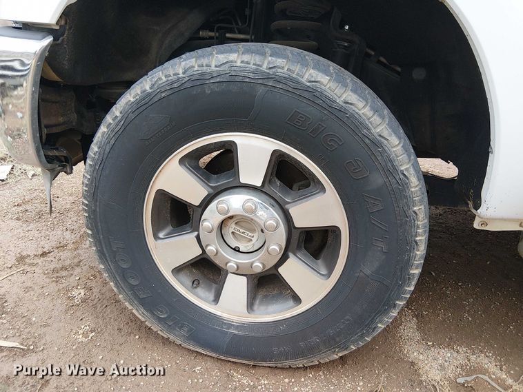 image for item EC1235 2012 Ford F250 Super Duty Crew Cab pickup truck